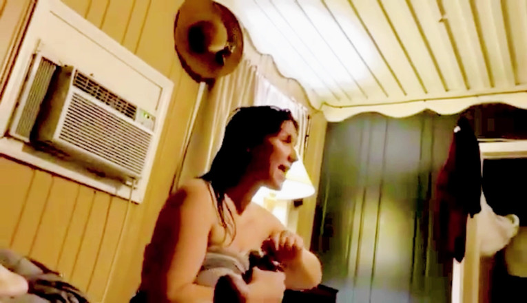 Gonna make you squirt: 我咬了我的5500万摄影师的蛋蛋，戏弄他舔他的球并玩弄他的大鸡巴