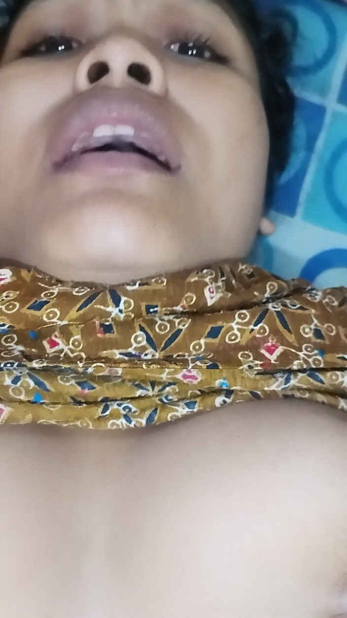 Mg3947731: Lo show sexy del marito e moglie deshi