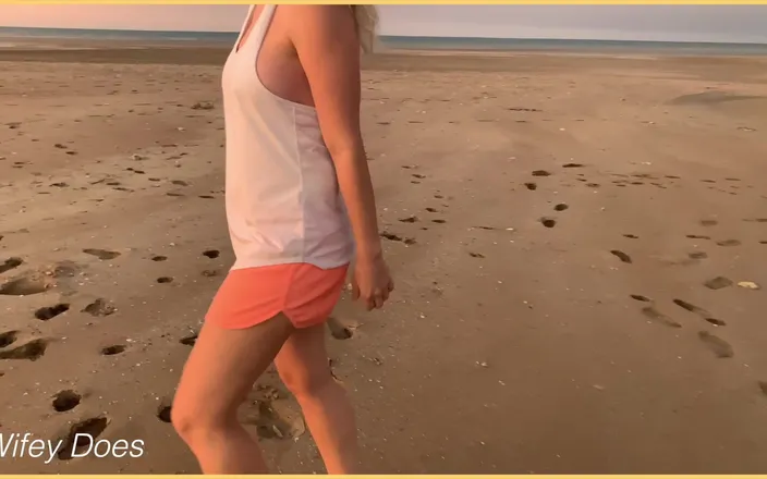 Wifey Does: Wifey Flashing Tits at the Sunset