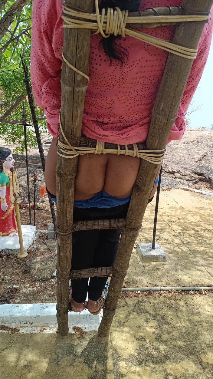 Inba: Il personale del grande magazzino si gode il romanticismo all'aperto...