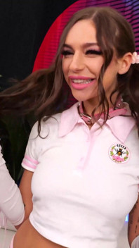 Pantat april olsen yang lagi sange berat dientot habis-habisan sama kontol besar danny steele!