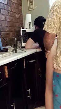 Sudut Pandangan Pertama Pepek Ketat Basah Gaya Doggy