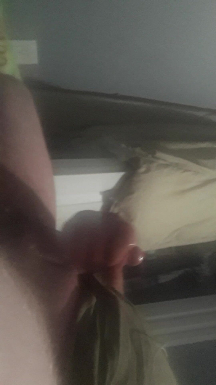Kkcummins87: Fantezi yaparken solo erkek masterbation
