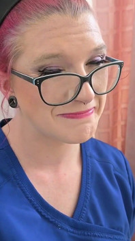 Sestřička Ellie na: Bezpečný anální sex