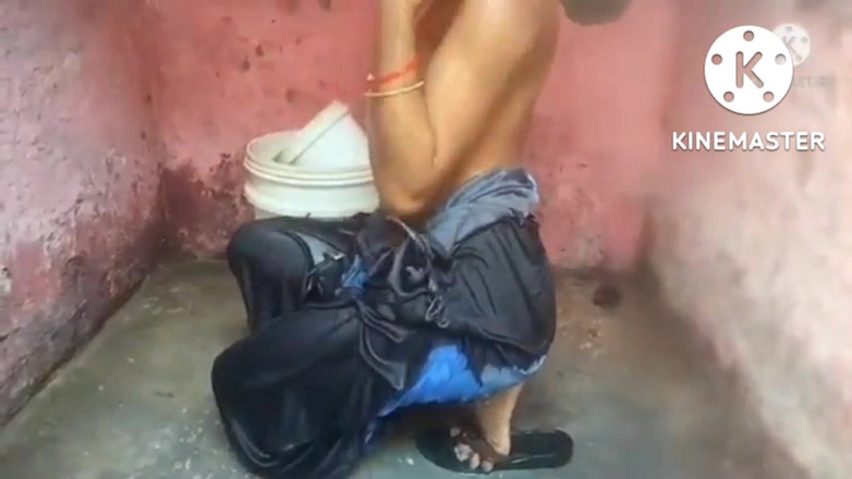 Ankurpriya000: Hintli üvey anne üvey baba işinin dışındayken sert sikişiyor