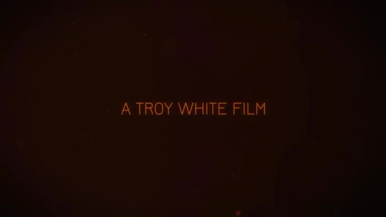 April Velvet: Gorąca żona podwójnie połączona przez 2 duże!