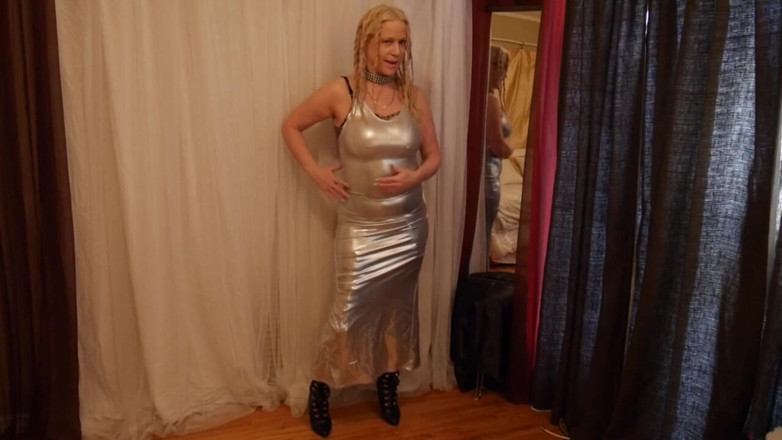 Gartersex: Slutty in silver stepmom fucks you at the prom