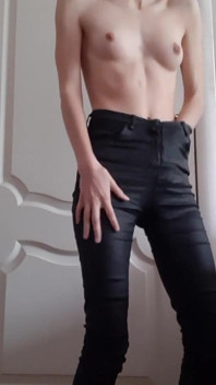 Skinny Girl Masturbates in Leather Pants