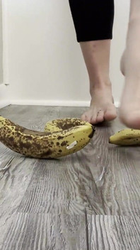 Banana Crush dengan Kaki