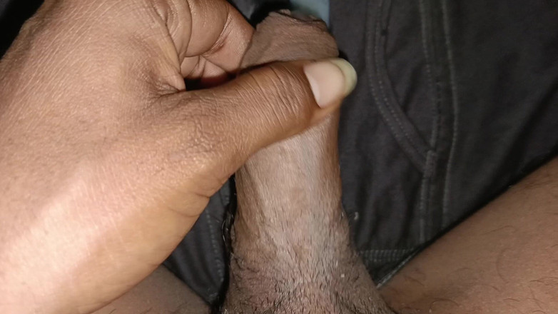 pikuviral: 男はペニスを振ってセックスした