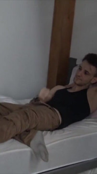 Jess futută de un twink mai tânăr decât el