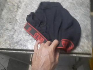 Wheyincognito: Garoto mstwrbates no banheiro durante a lavagem de roupas