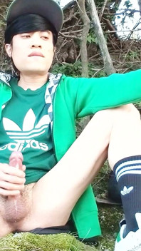 Jon Arteen. Jerk twink off outdoor w naturze kończy się frustrująco zrujnowany orgazm. Solo złośliwiec, długie nagromadzenie, utrata kontroli