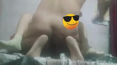 Pinki Bhabhi 69: Poté, co můj manžel odešel do kanceláře, jsem zavolala svému...