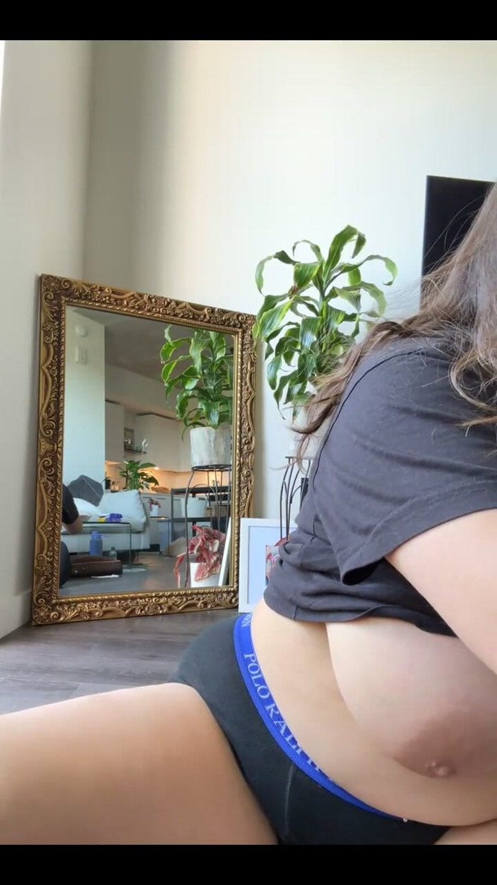 Dani Valentina: Transmisja na żywo z Dani Valentiną