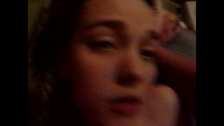 Daphne Marie: 我第一次和我爸爸的好朋友在一起