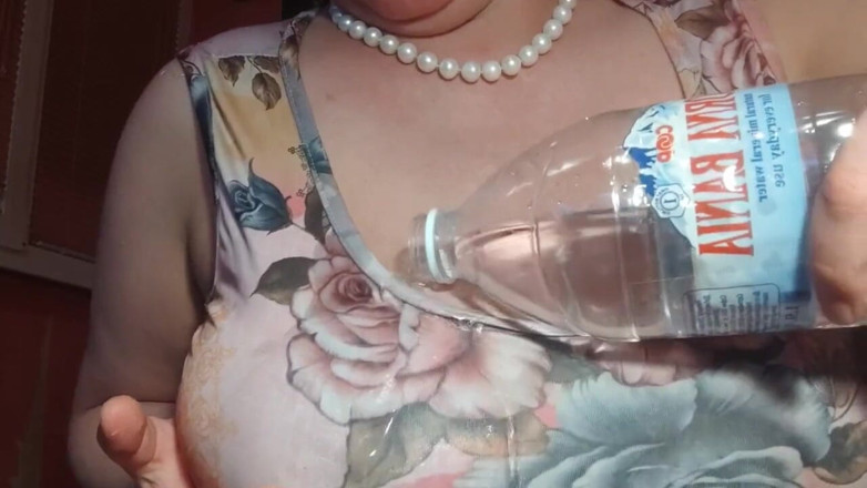 Putarankahotmilf: 젖은 치마, 로션 플레이, 구멍 섹스와 시오후키