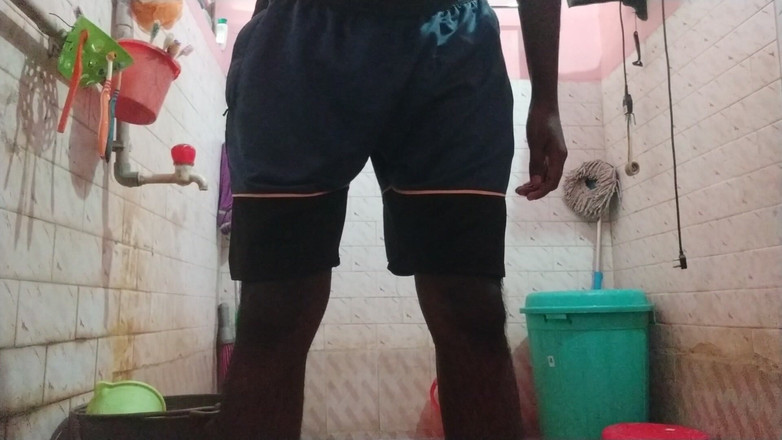 Tamil 10 inches BBC: Tamil10inches BBC Sexy Bathing Session