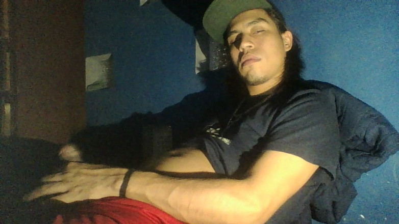 AlexAlejandro13: À noite eu ligo mais