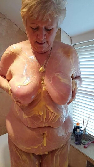 Uk Joolz: Tetek custard