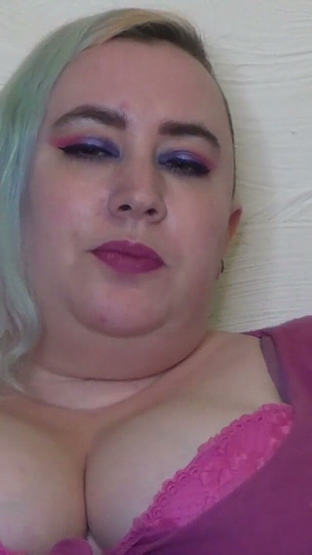 Nimue Allen: Bright Hair Beautiful Agony Orgasms