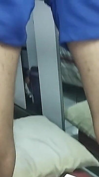 Sexy boule v kraťasech v Barceloně