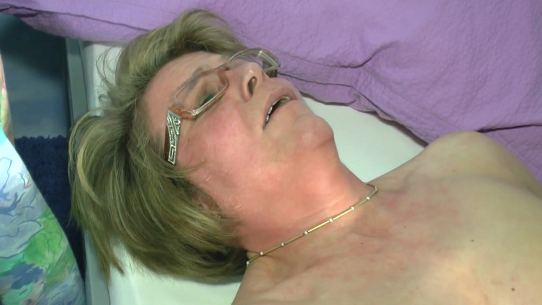 Mature Climax - 100% Mature Videos: 입에 사정하는 작은 젖탱이의 미시 스펙스