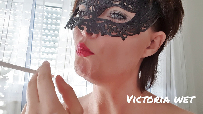 Victoria wet: Fetiche de fumar sexy - humo de cigarrillos