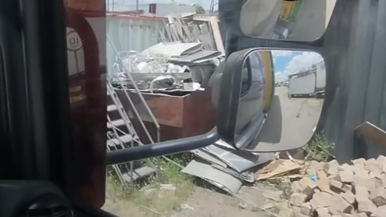 TheBlacKHunterr: Înainte de încărcarea camionului