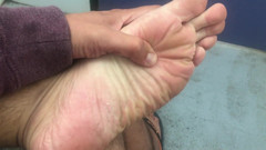 Manlyfoot: Představte si, že jste na náhodné veřejné toaletě a najděte moje...