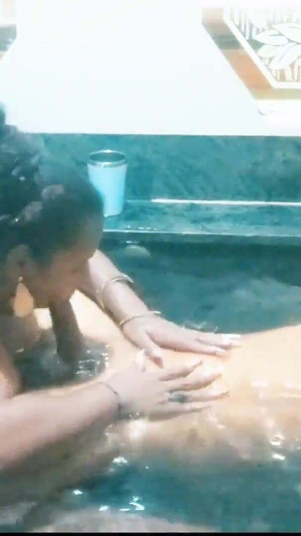CASALNUTTELA: Depois da piscina, minha cunhada se deitou comigo, fomos para...