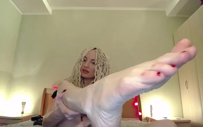BadAssBitch: Red Painted Long Toenails, Big Feet for You