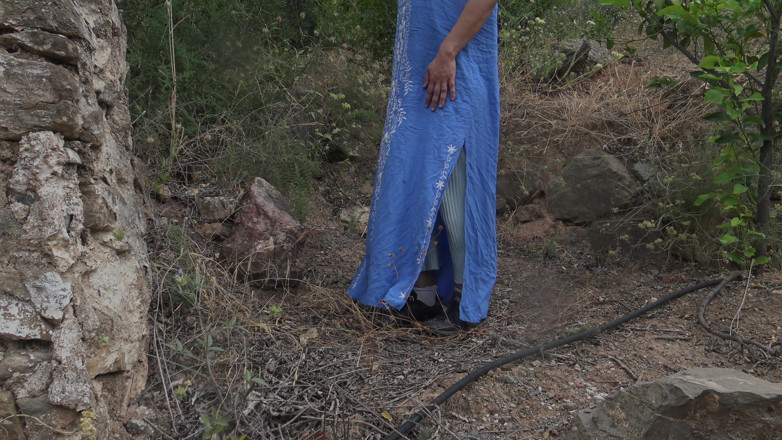 Souzan Halabi: Soția algeriană încornorată infidelă face sex riscant în aer liber!!