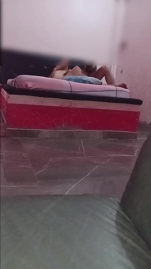 parejacasero: Bogaty lod w motelu