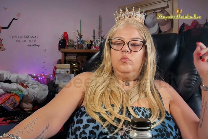 Goddess Maya3ee Rainha: Humiliating and Ignoring You - Beg to Be My Ash Tray...