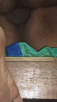 제 형수는 섹스를 하기 전까지는 마음이 편하지 않습니다.
