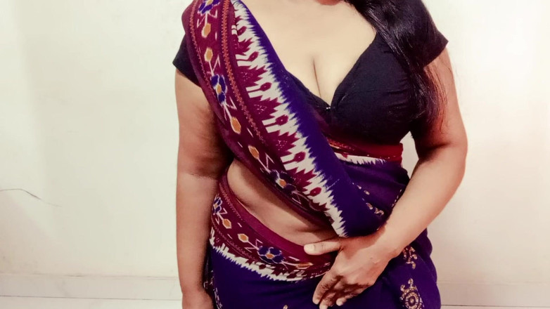 Your Arya: 발정난 새엄마 Arya 따먹기