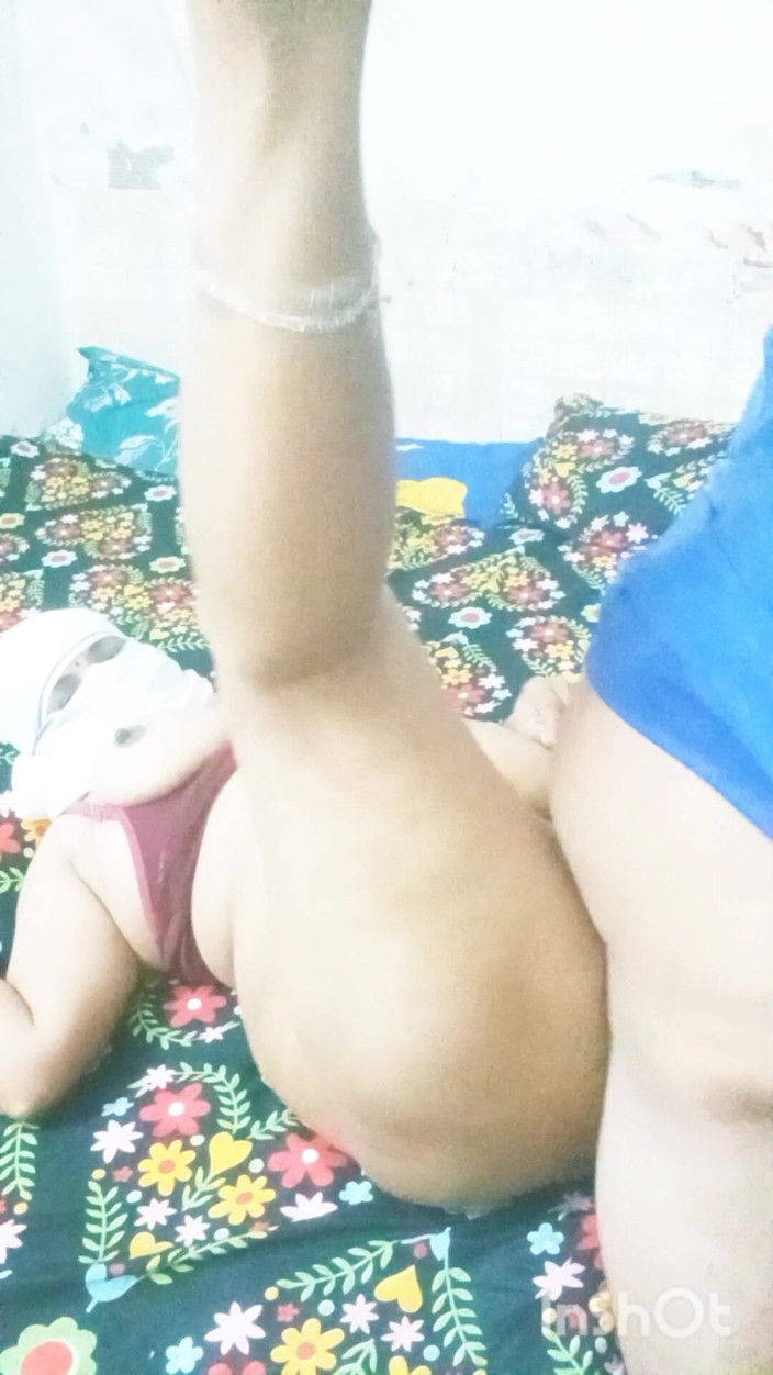 Bed: India Desi Housewife Sex Video