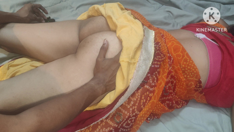 Soniya1997: ダシのセクシーな妻がサリー姿で