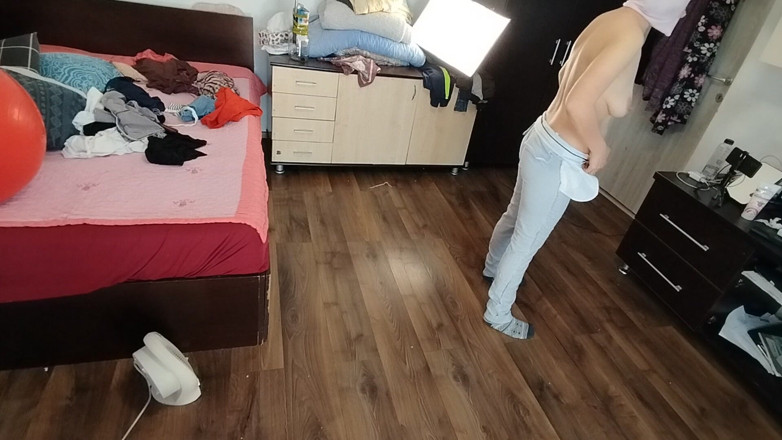 Amateur_MS: Amateur Wife Enjoys Trying on Clothes and Cutting Them