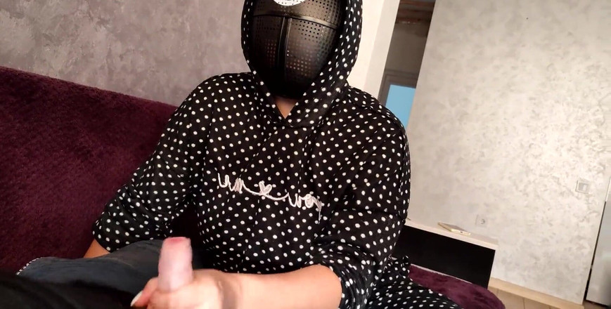 Erica Sweet: Vyhoněla jsem čůráka člena a on se vystříkal na moje prsa