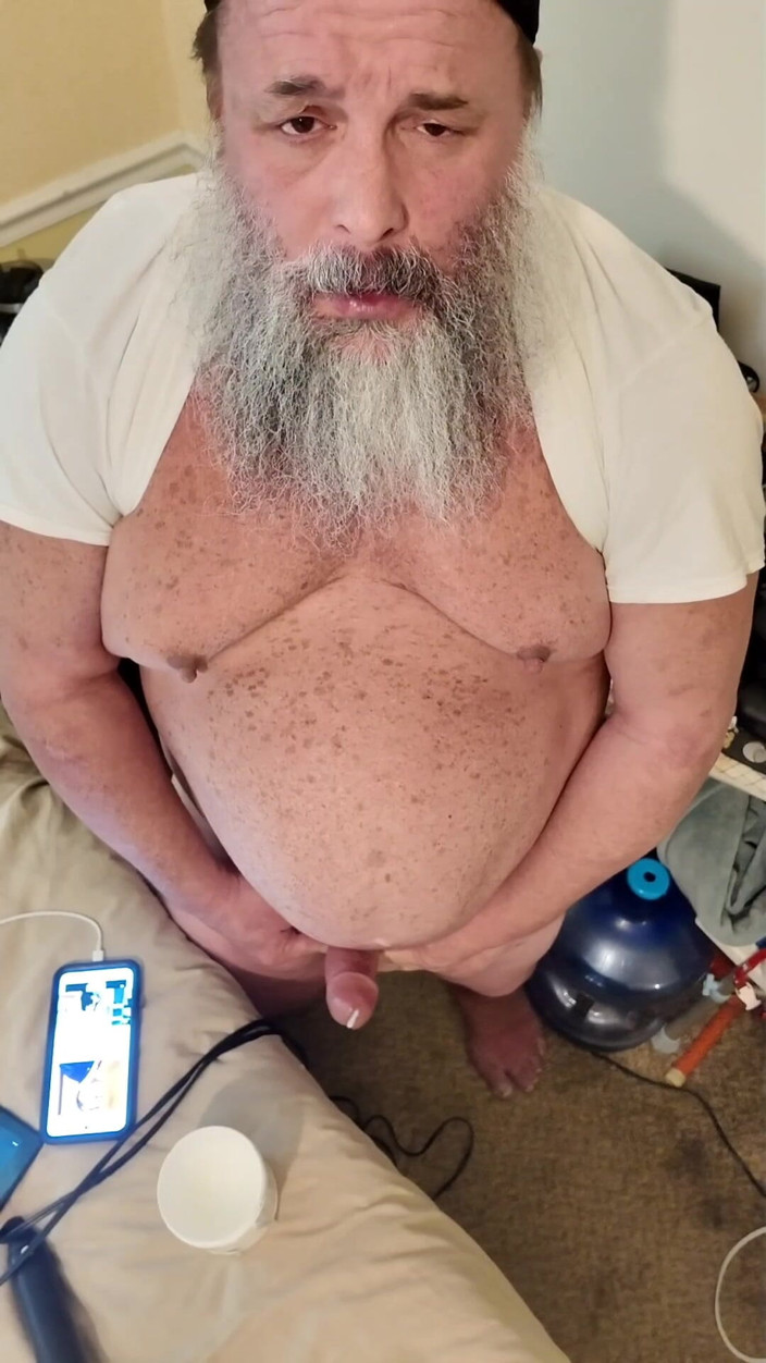 GeneWadexxx: Ведмідь вітчим член