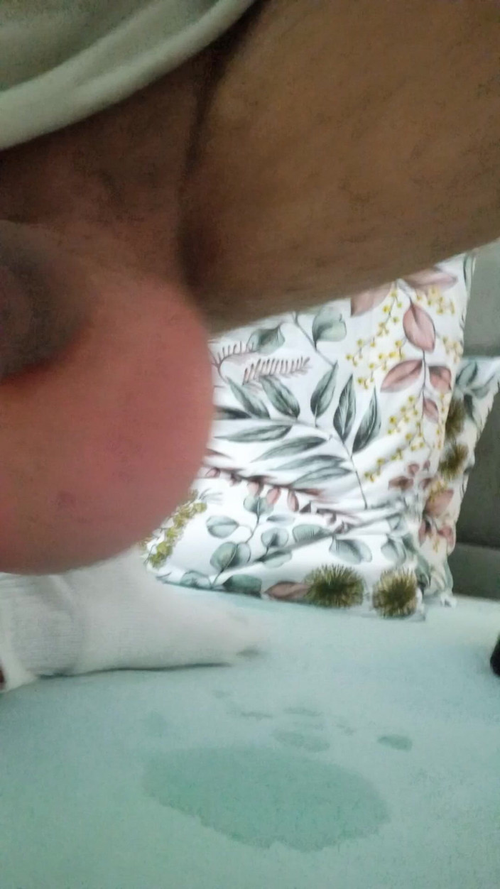 Lion big balls: Ngocok kontol