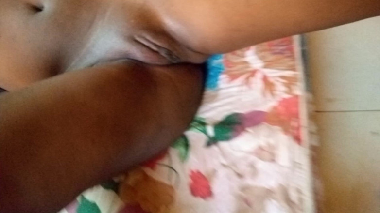 Londiq girls: Por Favor Ven a Follar Mi Coño