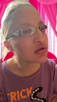 Asmr bursting bubblegum bubblor