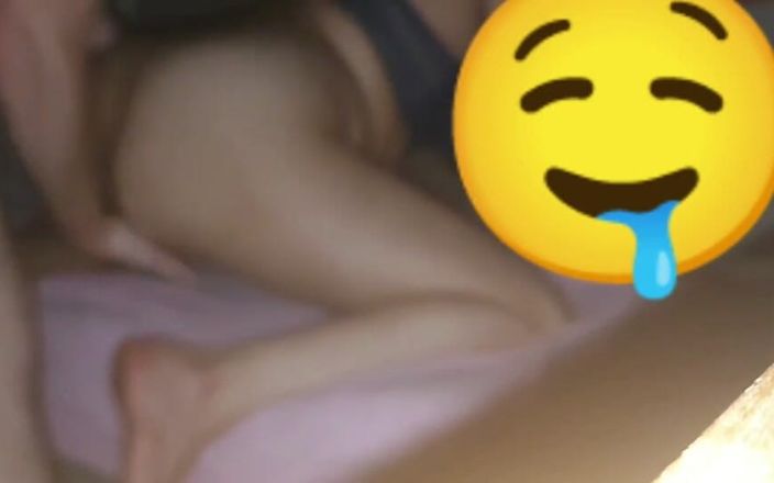 Crown porn: Hon vill ha det dunkat bakifrån