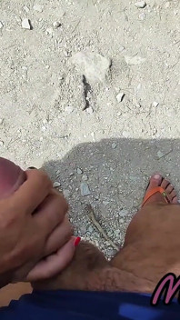 Franse milf pijpbeurt amateur op naaktstrand in Griekenland voor vreemde met cumshot - Misscreamy