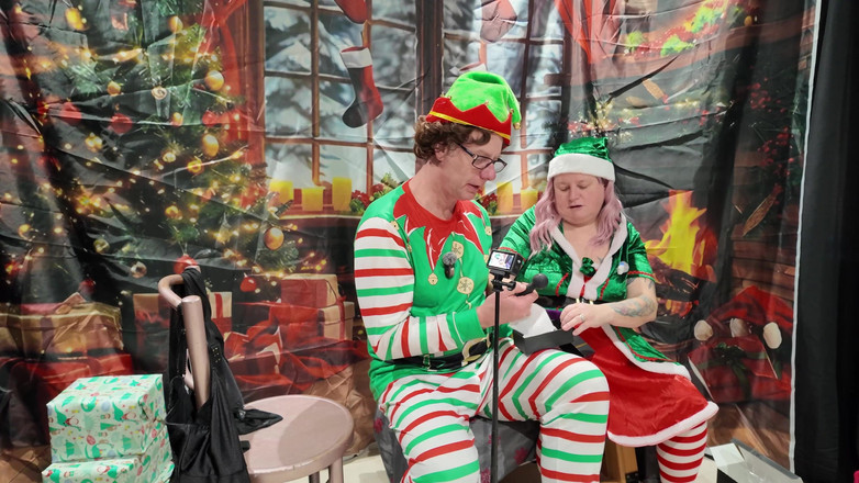 The Izars: День 11 ельфи на полиці секс-ей