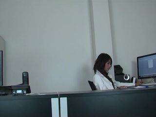 Naughty Asian Women: Горячая азиатская крошка делает минет с глубоким глоткой и принимается во всех позах