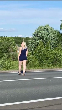 Jogo minha calcinha na estrada